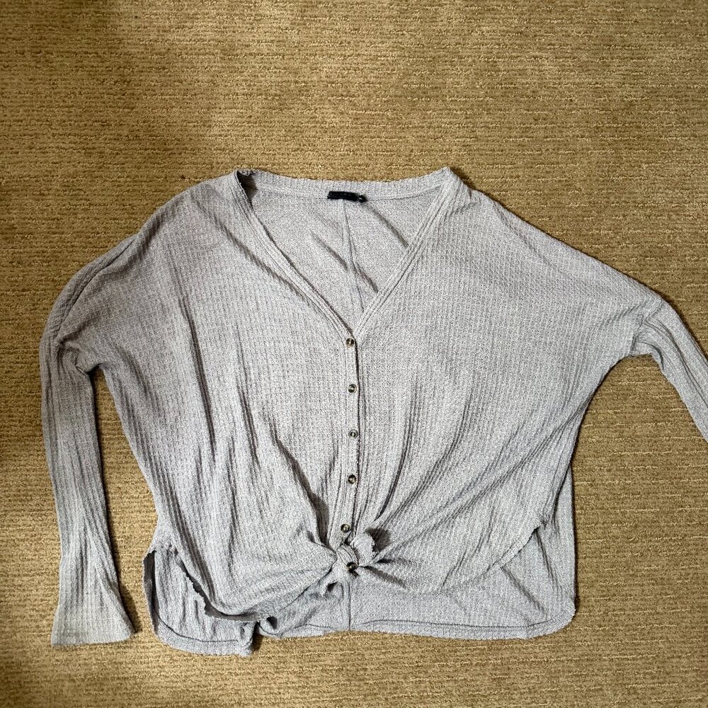 Urban Outfitters Gray Waffle Knit Long Sleeve Button-Down, Medium